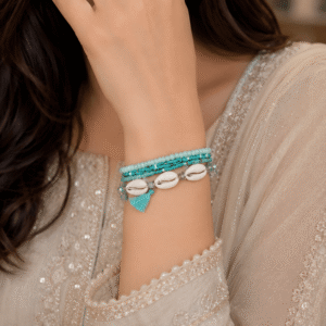 Elegant emerald crystal hand bracelet for women.