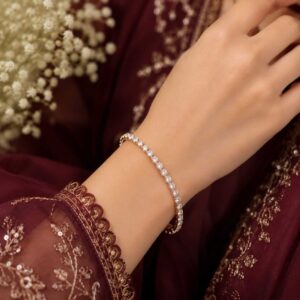 Silver Tennis Bracelet with brilliant crystal stones.